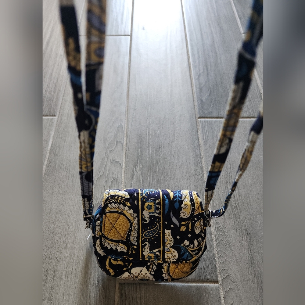Vera Bradley Shoot From The Hip In Ellie